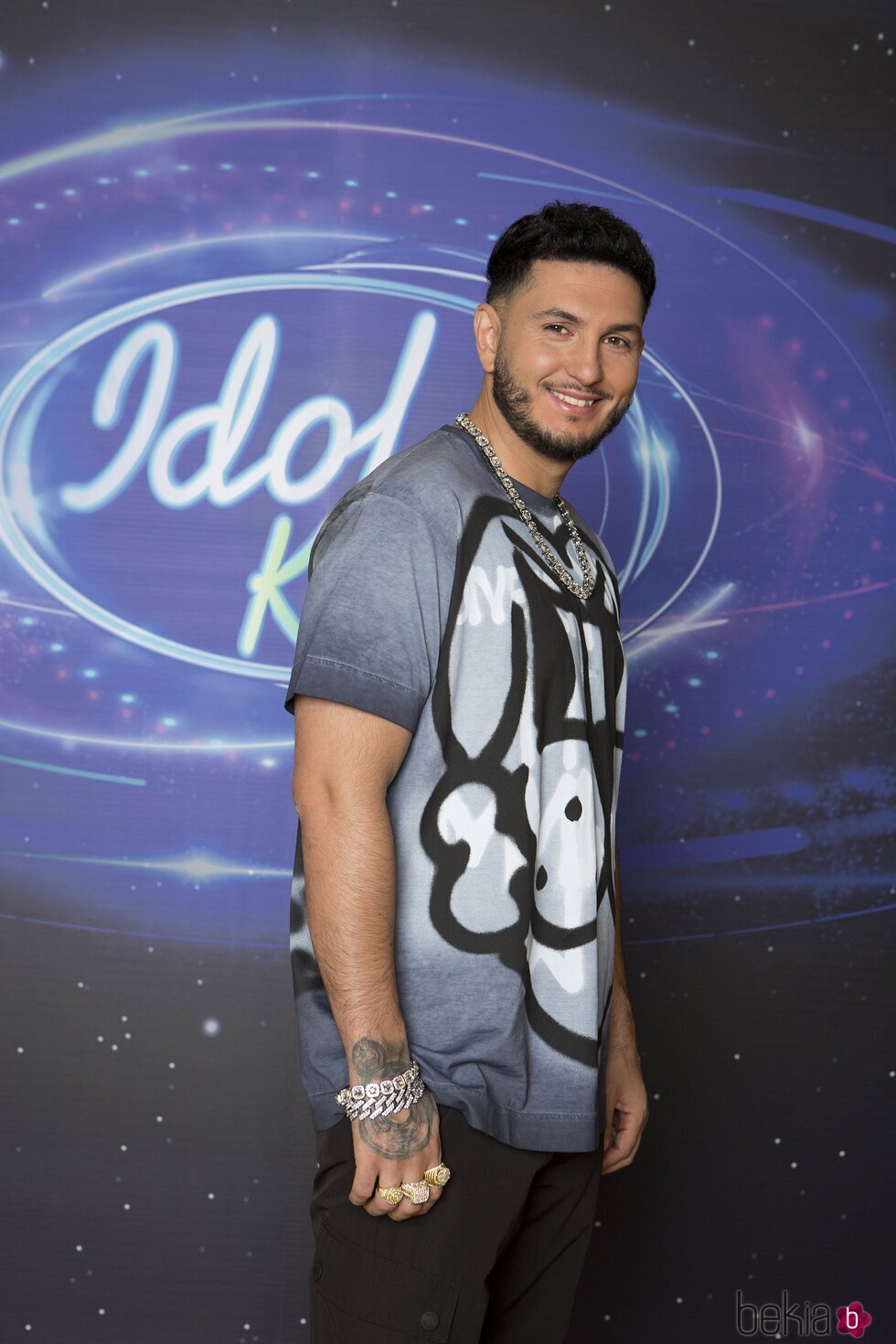 Omar Montes posa como jurado de 'Idol Kids 2'