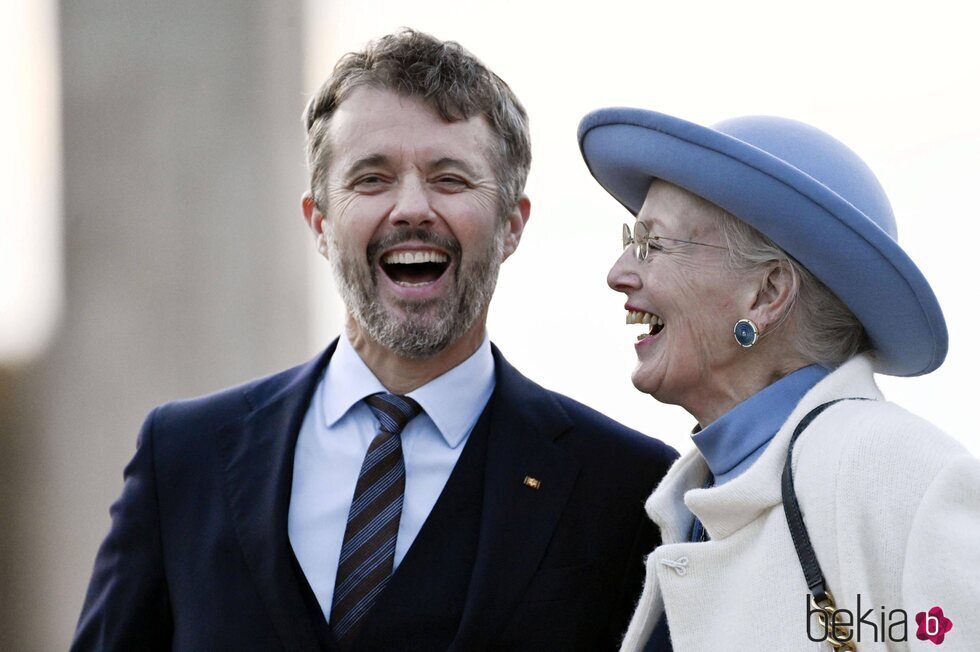 Margarita de Dinamarca y Federico de Dinamarca riéndose durante su Visita de Estado en Alemania