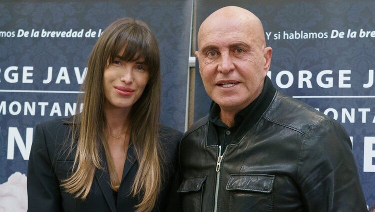 Kiko Matamoros y Marta López en el estreno de la obra de teatro de Jorge Javier Vázquez 'Desmontando a Séneca'