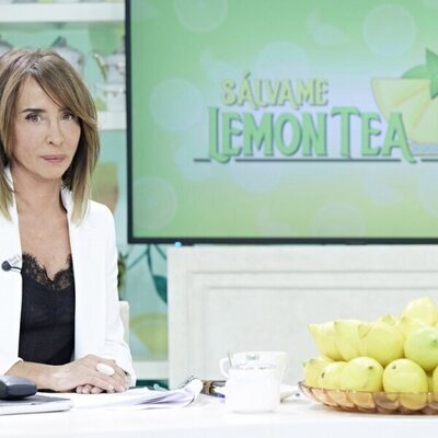 María Patiño como presentadora de 'Sálvame Lemon Tea'
