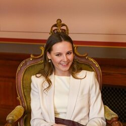 Ingrid Alexandra de Noruega en la Silla del Rey del Tribunal Supremo de Noruega