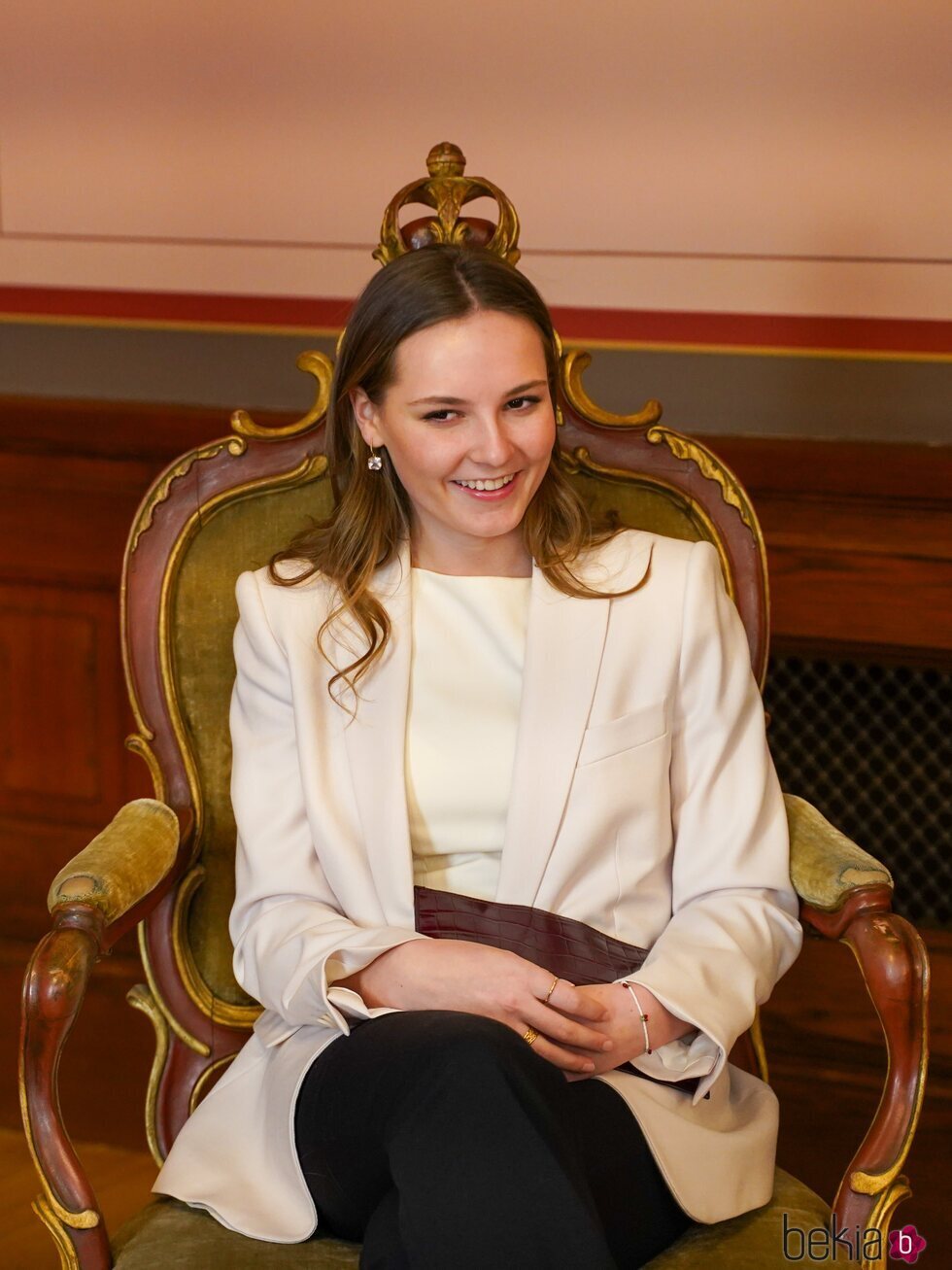 Ingrid Alexandra de Noruega en la Silla del Rey del Tribunal Supremo de Noruega