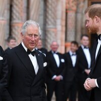 El Príncipe Carlos con el Príncipe Harry en el estreno de 'Our Planet'