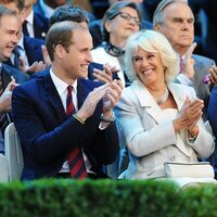 El Príncipe Guillermo y Camilla Parker muestran su complicidad junto al Príncipe Carlos en los Invictus Games 2014