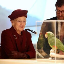 Margarita de Dinamarca en la apertura de la exposición por el 90 aniversario del Dannebrog