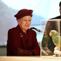 Margarita de Dinamarca en la apertura de la exposición por el 90 aniversario del Dannebrog