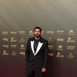 Álex García en la alfombra roja de los Premios Goya 2022
