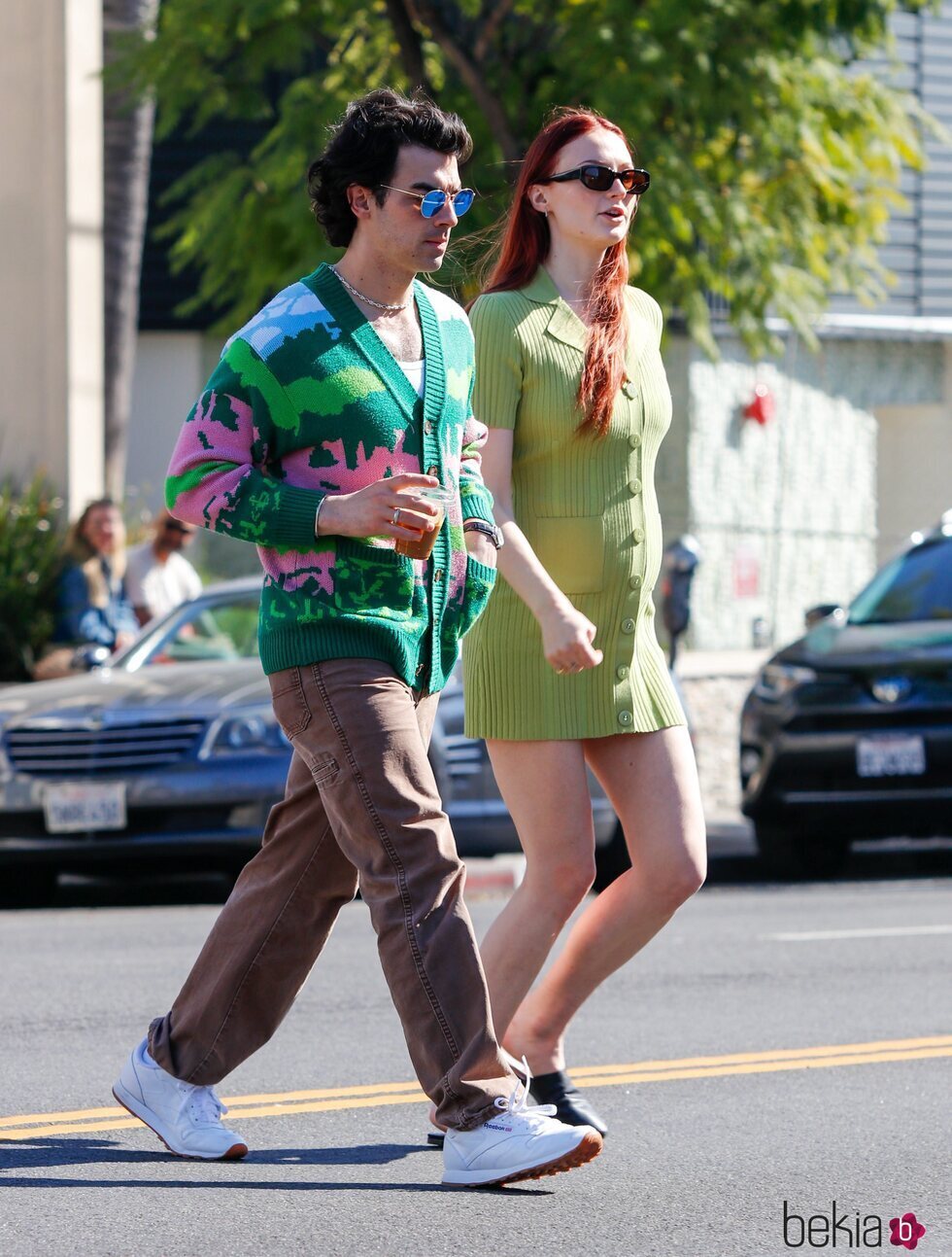 Sophie Turner paseando con Joe Jonas con una sospechosa tripita