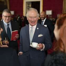 El Príncipe Carlos en los Queen's Anniversary Prize