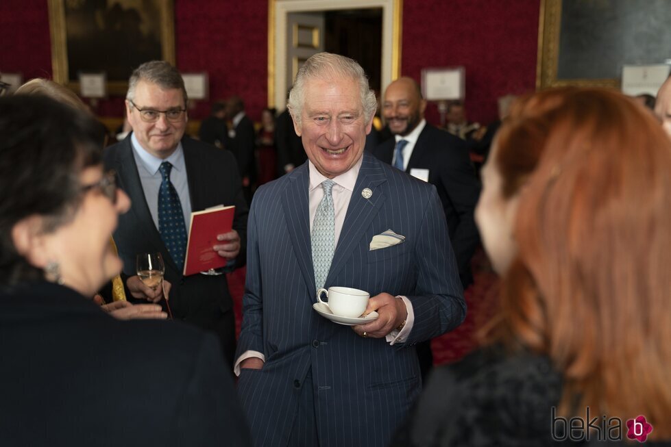 El Príncipe Carlos en los Queen's Anniversary Prize