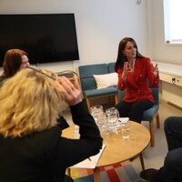 Kate Middleton durante su reunión en la Universidad de Copenhague en su viaje oficial a Dinamarca