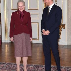Margarita de Dinamarca y el Príncipe Harry en Amalienborg