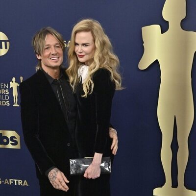 Nicole Kidman y Keith Urban en la alfombra roja de los SAG 2022
