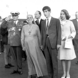 La Princesa Alicia de Battenberg, el Príncipe Carlos y la Princesa Ana en Atenas