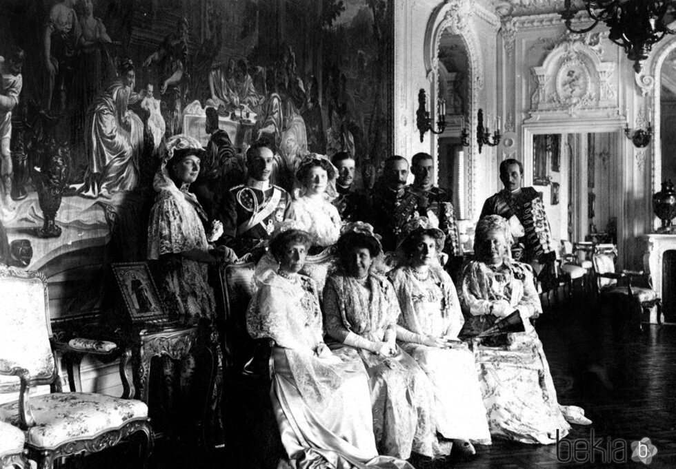 La Familia Real Española en 1911 en el bautizo de María de las Mercedes de Baviera y Borbón