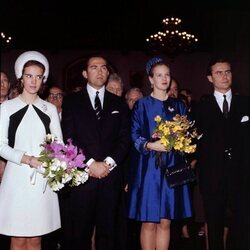 Constantino y Ana María de Grecia con Margarita y Enrique de Dinamarca en 1967