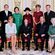 El Príncipe Guillermo en su Confirmación con el Príncipe Carlos y Lady Di, el Príncipe Harry, la Reina Isabel y sus padrinos