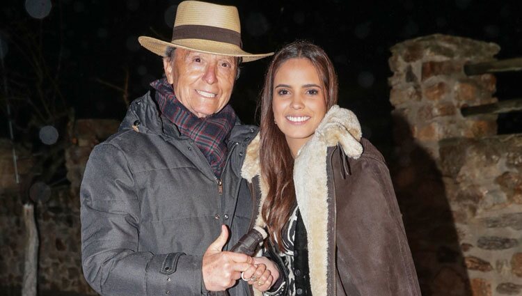 Gloria Camila posa con José Ortega Cano el día de su cumpleaños