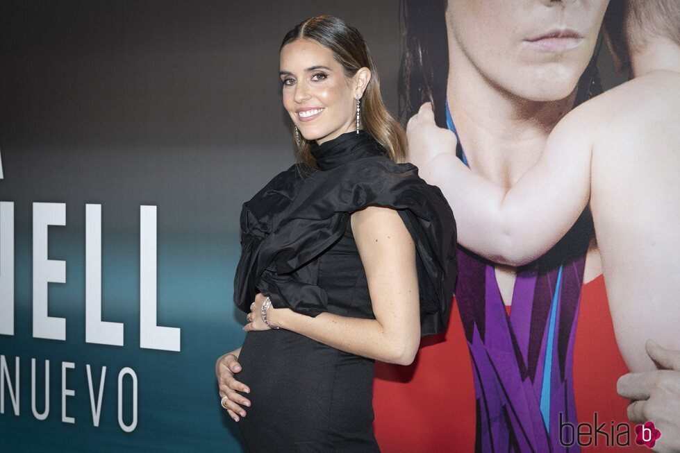 Ona Carbonell presume de su segundo embarazo en el estreno de su documental