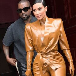 Kim Kardashian y Kanye West juntos en París en 2020