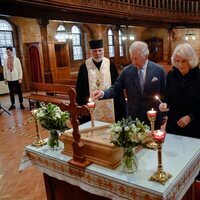 El Príncipe Carlos y Camilla Parker visitan la catedral Católica Ucraniana en Londres