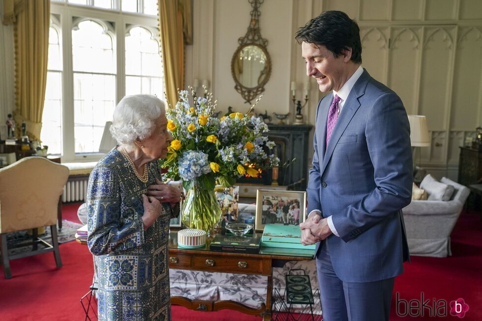 La Reina Isabel y Justin Trudeau, muy cómplices en una audiencia en Windsor Castle