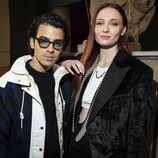 Sophie Turner y Joe Jonas en la París Fashion Week 2022