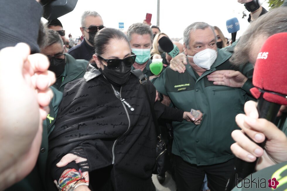 Isabel Pantoja es fotografiada llegando a los Juzgados de Málaga