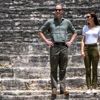 El Príncipe Guillermo y Kate Middleton en las ruinas de Caracol en Belice