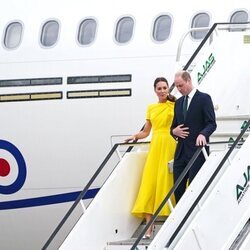 El Príncipe Guillermo y Kate Middleton a su llegada a Jamaica en su tour por el Jubileo de Platino