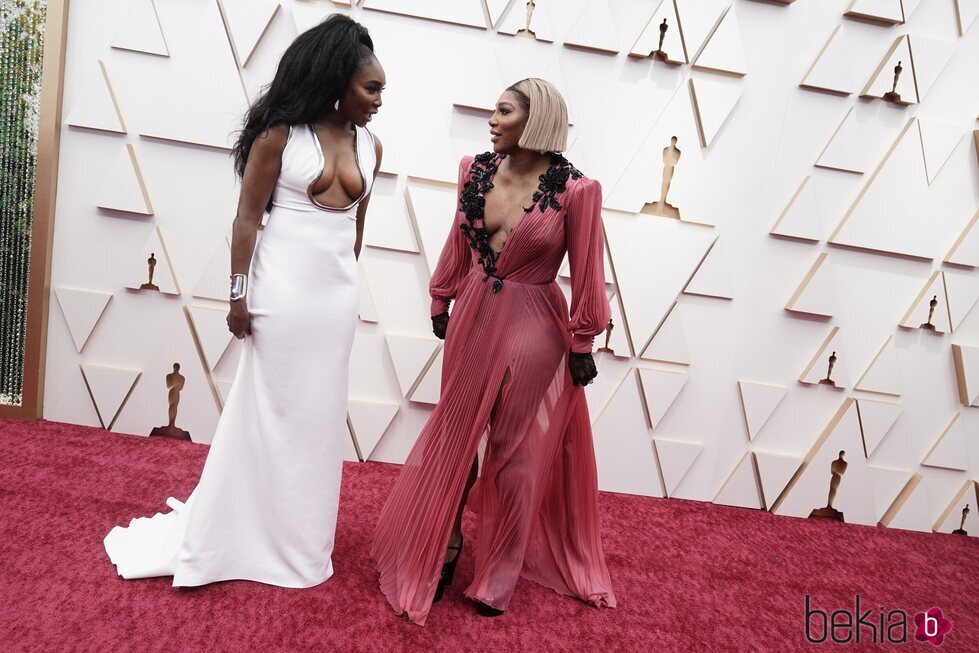 Venus y Serena Williams en la alfombra roja de los Premios Oscar 2022