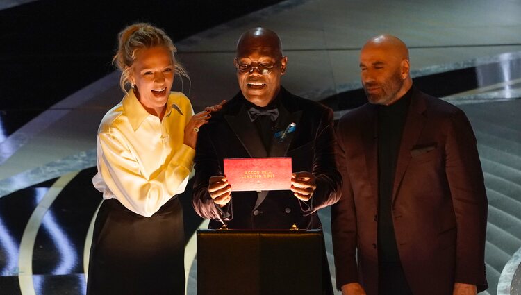 Uma Thurman, Samuel L. Jackson y John Travolta en los Premios Oscar 2022