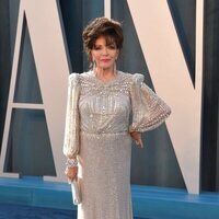 Joan Collins en la fiesta de Vanity Fair tras los Premios Oscar 2022