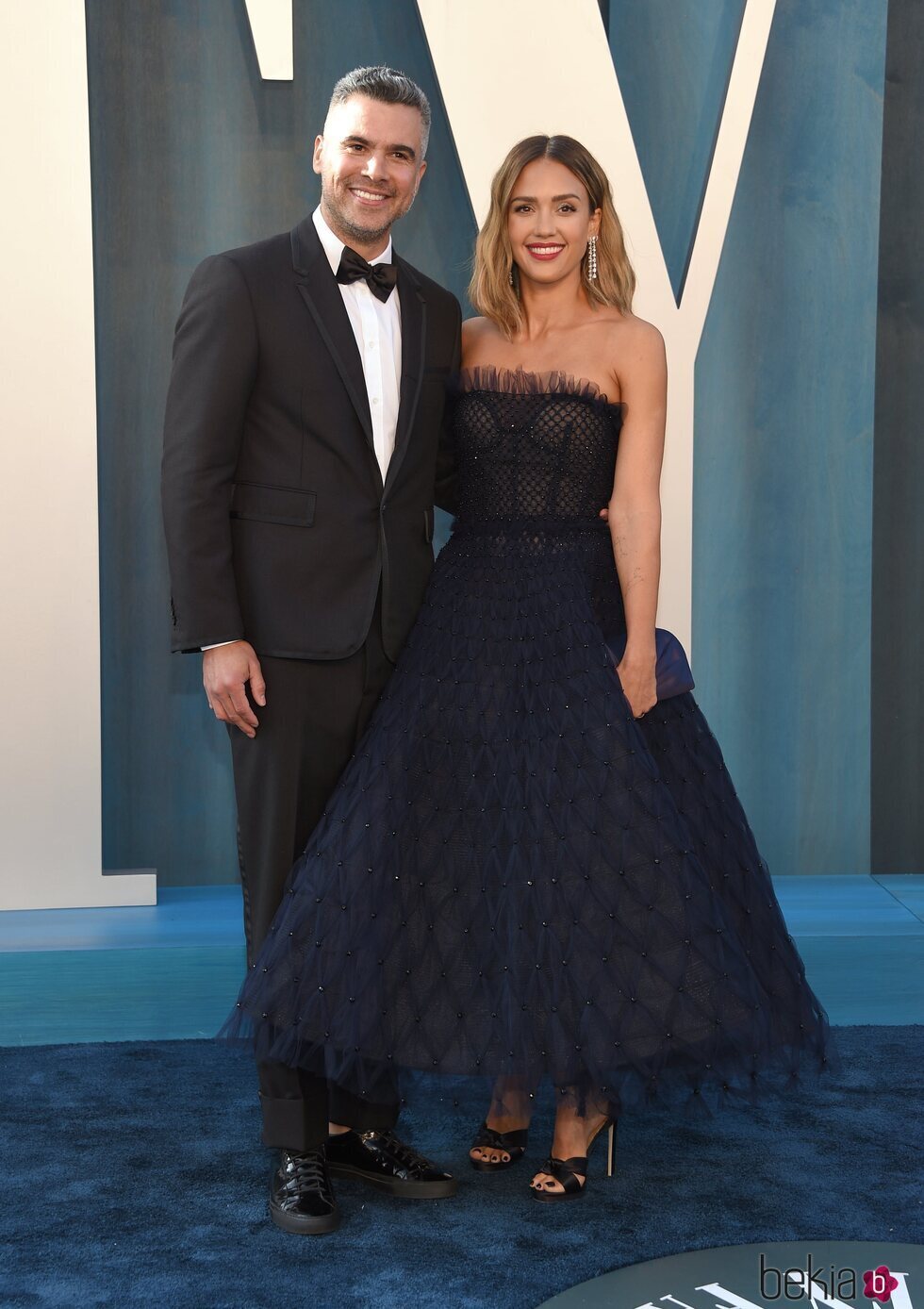 Cash Warren y Jessica Alba en la fiesta de Vanity Fair tras los Premios Oscar 2022