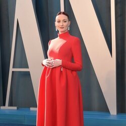 Sophie Turner posa embarazada en la fiesta de Vanity Fair tras los Oscar 2022