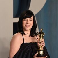Billie Eilish en la fiesta de Vanity Fair tras los Premios Oscar 2022