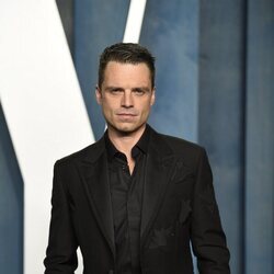 Sebastian Stan en la fiesta de Vanity Fair tras los Premios Oscar 2022