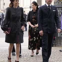 Beatriz de York y Edoardo Mapelli Mozzi en el homenaje al Duque de Edimburgo