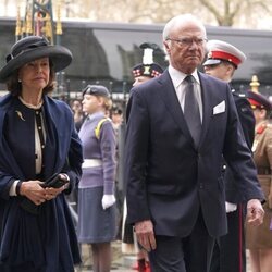 Carlos Gustavo y Silvia de Suecia en el homenaje al Duque de Edimburgo