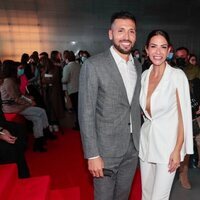 Tamara Gorro y Ezequiel Garay en la presentación de 'Cuando el corazón llora' de Tamara Gorro