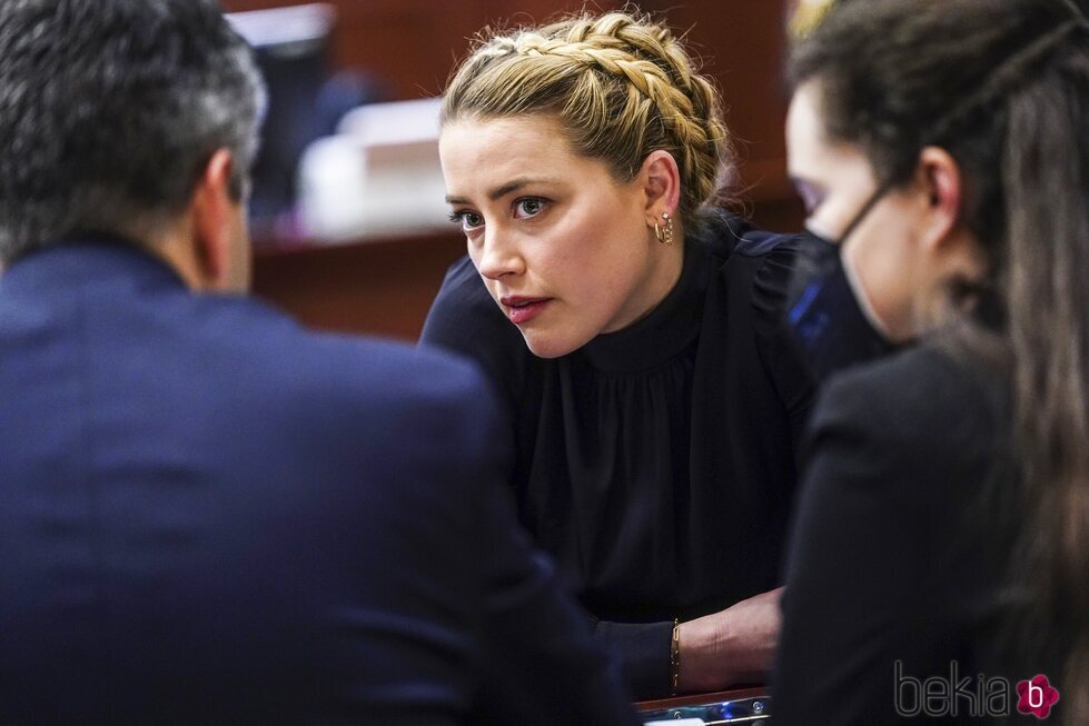 Amber Heard durante su juicio televisado con Johnny Depp