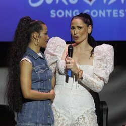 Chanel con Rosa López antes de poner rumbo al Festival de Eurovisión 2022