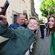 Alexia de Holanda se hace un selfie con un niño en el Día del Rey 2022