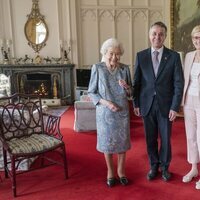 La Reina Isabel con el Presidente de la Confederación Suiza y su esposa en Windsor Castle