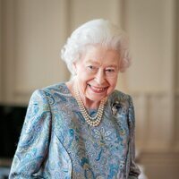 La Reina Isabel en una audiencia en el Castillo de Windsor tras celebrar su 96 cumpleaños