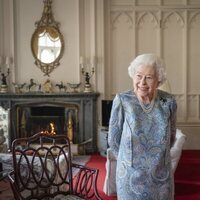 La Reina Isabel en su primera audiencia en Windsor Castle tras celebrar su 96 cumpleaños