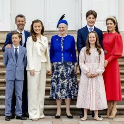 Isabel de Dinamarca con sus padres, sus hermanos y su abuela Margarita de Dinamarca en su Confirmación