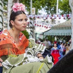 Tana Rivera, muy seria en un coche de caballos en la Feria de Abril 2022