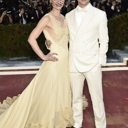 Joe Jonas y Sophie Turner, muy románticos en la MET Gala 2022 - Famosos en  la MET Gala 2022 - Foto en Bekia Actualidad