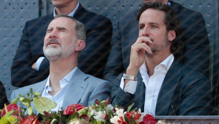 El Rey Felipe ve emocionado un partido en el Madrid Open de Tenis 2022